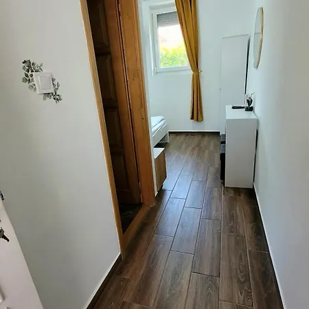 Megyeház Habitación en casa particular Makó